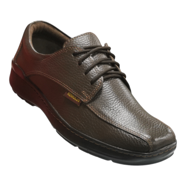 Zapato ergonómico con cordones de Calzado Romulo Bogota | Zapatos Ergonomicos, en color marrón oscuro con diseño de cuero texturizado y costuras detalladas, ideal para combinar estilo clásico y comodidad diaria. Rómulo Casual Cuero Ref. 9250 - Calzado Rómulo Bogotá
